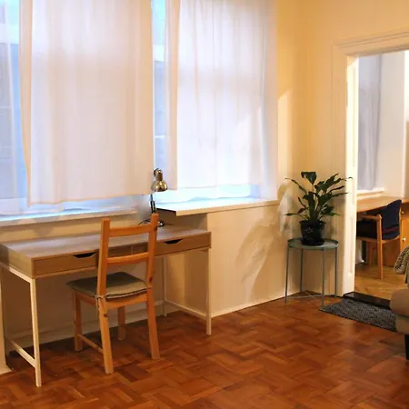 Pressburg Central Apartman *