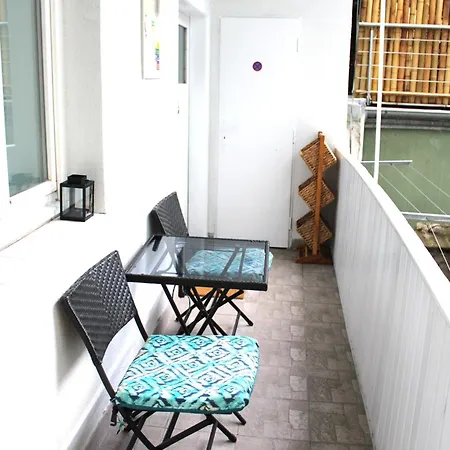 公寓 Pressburg Central