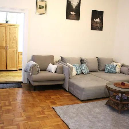 Pressburg Central * Pozsony